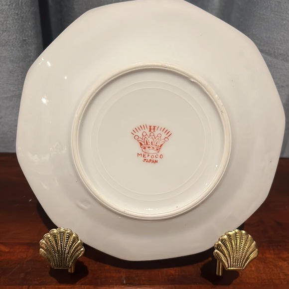 Unusual Mepoco vintage cup & saucer set - figural handle Victorian Lady & Butler - Picture 15 of 16